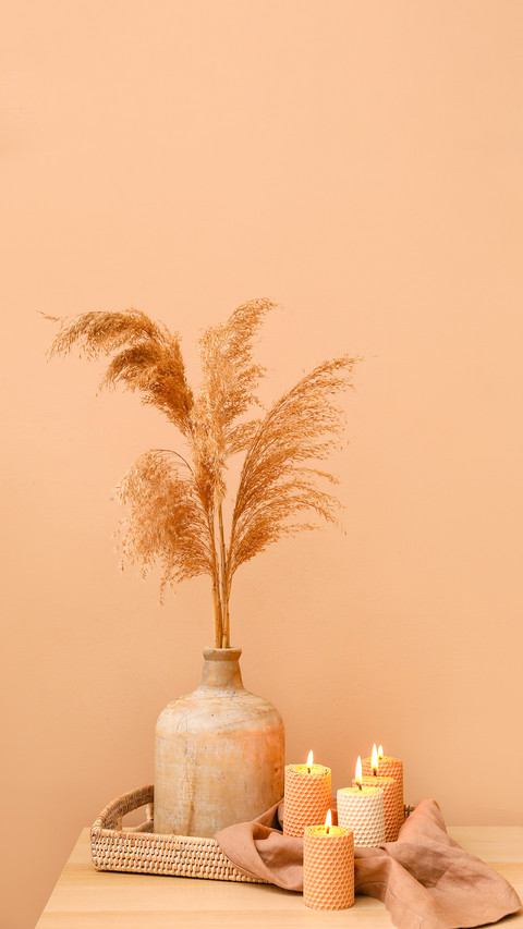 Burning Candles and Vase with Reed Flowers screenshot