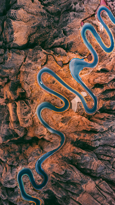 Gansu Shilin Scenic Area 22 Road Bend 4 screenshot