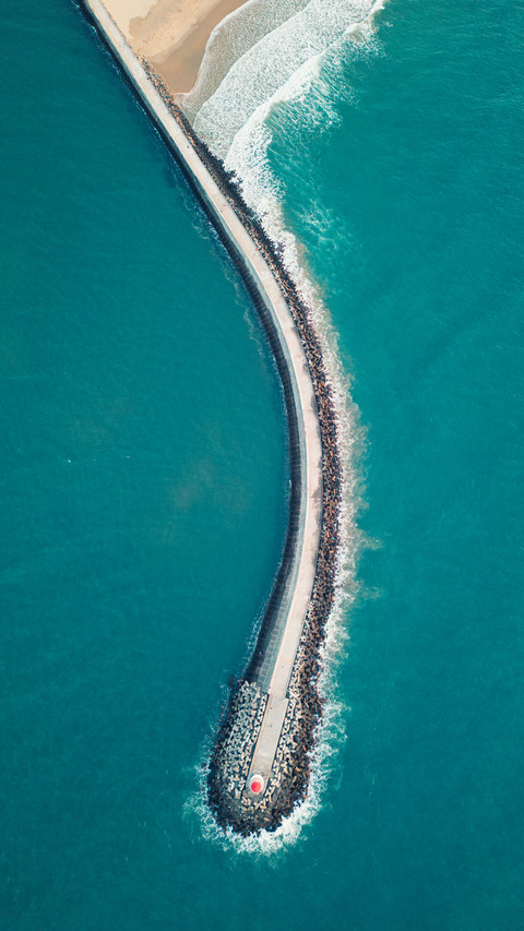 Overlooking the lighthouse of the shenzhou peninsula screenshot