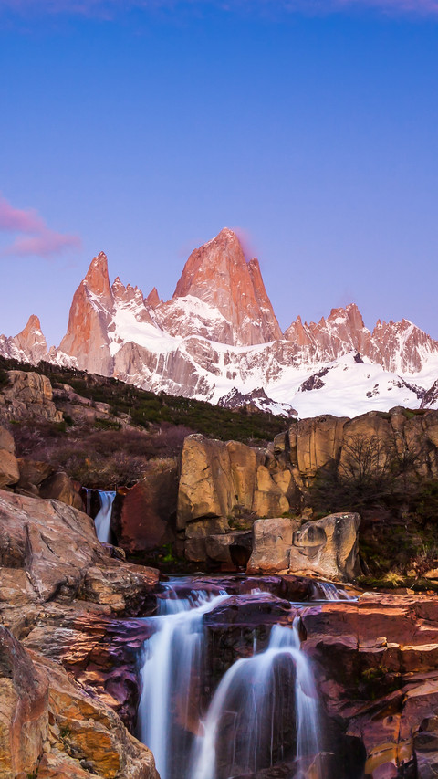 Patagonia walking at the end of the world screenshot