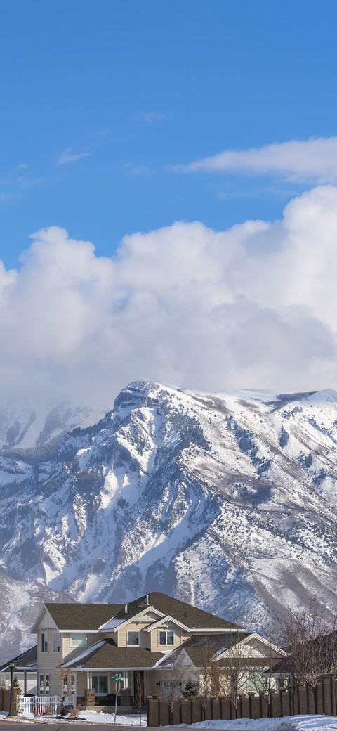 Distant Mounts and Snow-PAIXIN screenshot