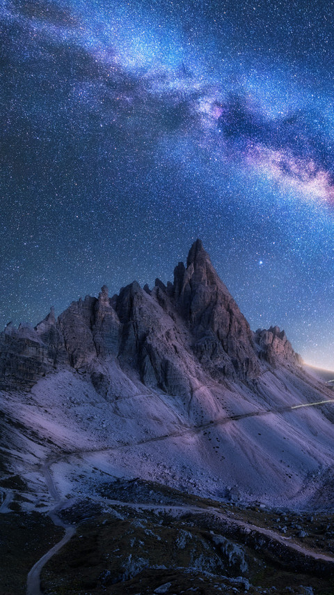 Stone Mountain Under The Starry Sky screenshot