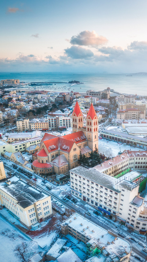 Qingdao staged a reallife version of wandering earth 2 screenshot