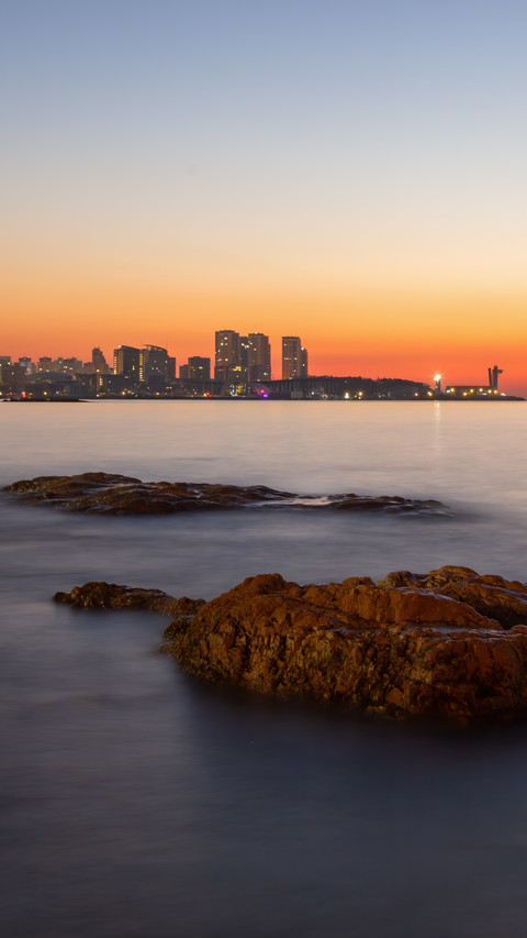 Dawn Bay City Silhouette screenshot