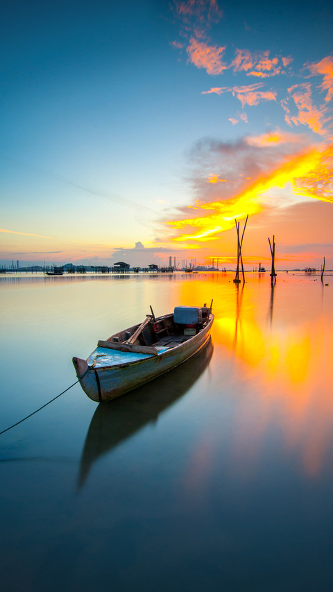 Traditional boat in fisherman village Batam Island screenshot