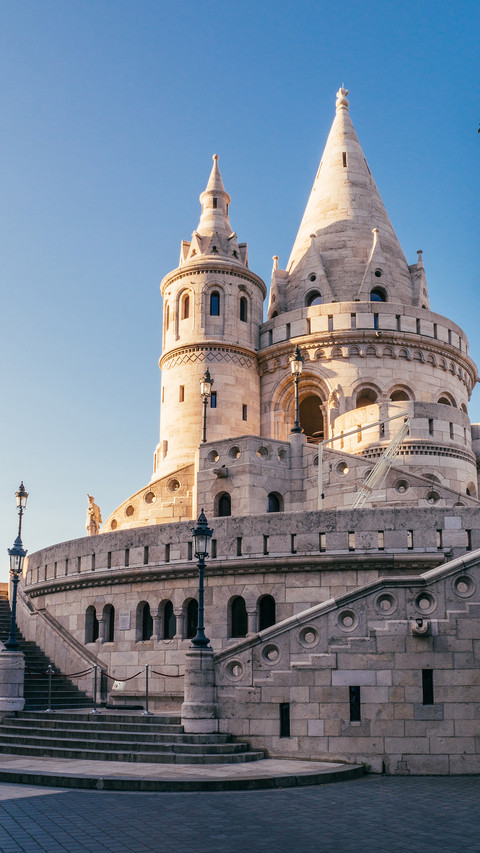 Budapest fishermans castle screenshot