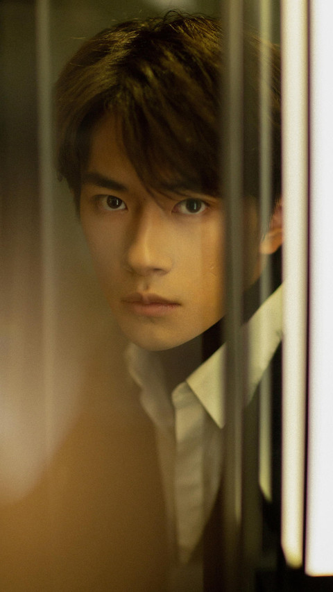 易烊千玺 screenshot