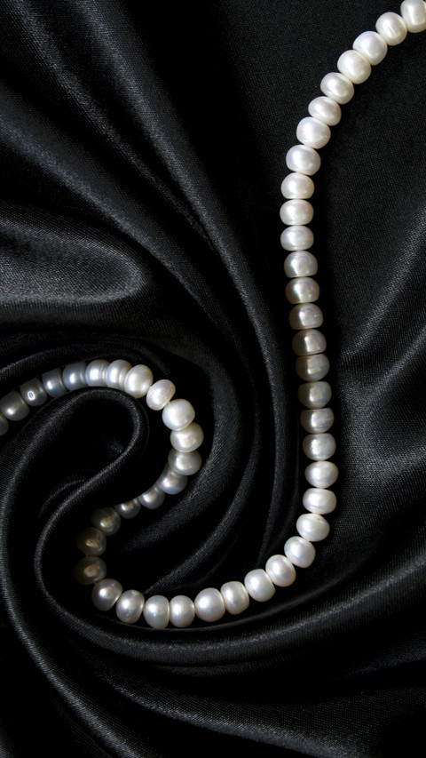 Beautiful Pearl Necklace Jewellery screenshot