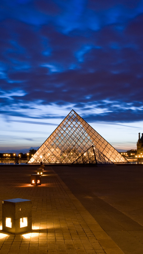 Crystal Pyramid in France 50 screenshot