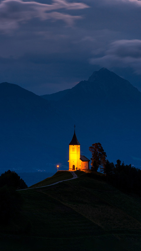 St Primoz Church in Jamnik, Slovenia, scenic at sunrise screenshot