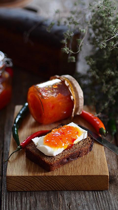 Some Desserts And Jams That Look Delicious screenshot