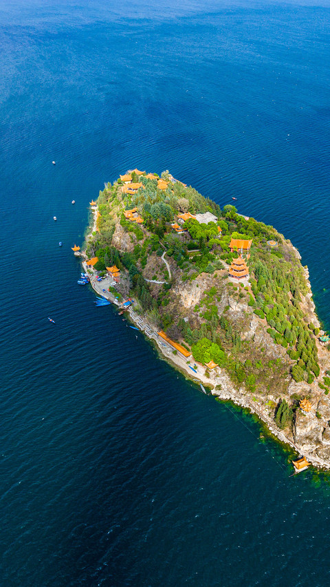 Wanqing fuxian lake with colorful glaze screenshot