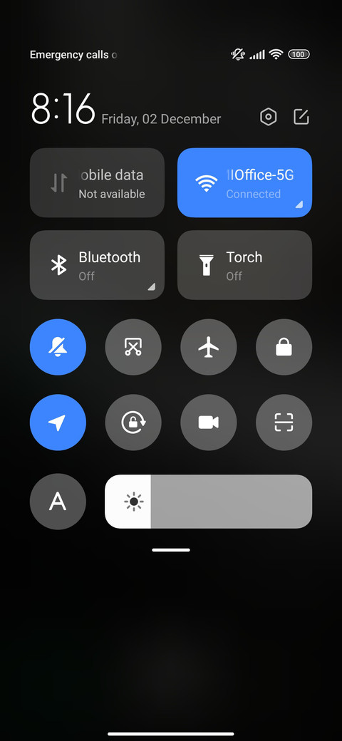 Abstract_black screenshot