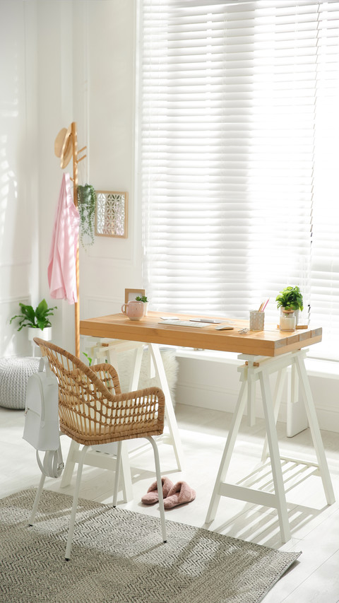 Stylish Home Office Interior with Comfortable Workplace screenshot