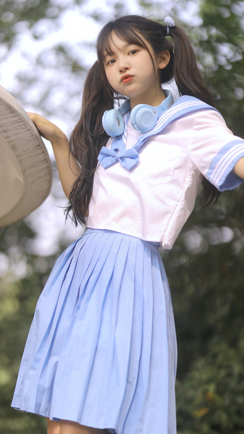 日本大名鼎鼎的水手服 screenshot
