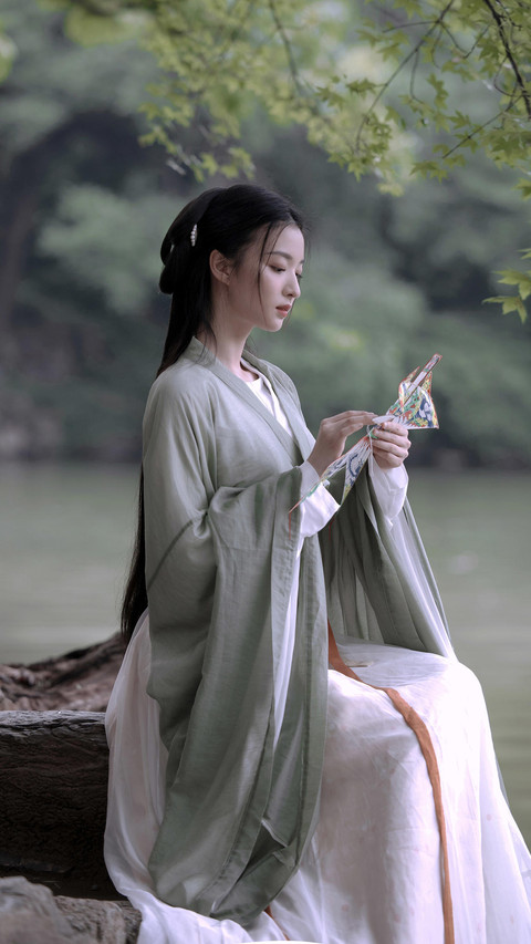 王楚然汉服大片 screenshot
