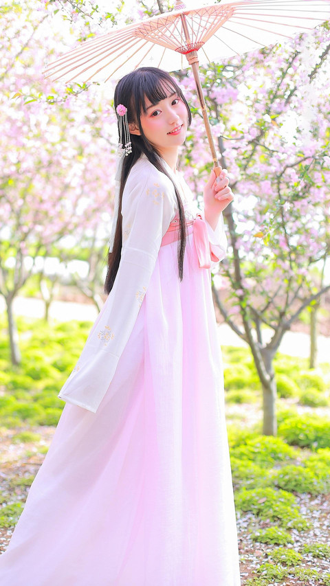 汉服美在哪里 screenshot