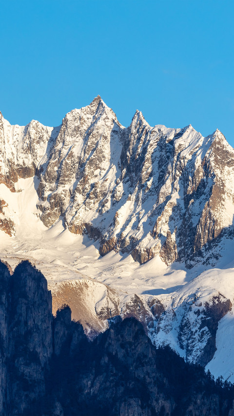 The snowcapped mountains in niwu township screenshot