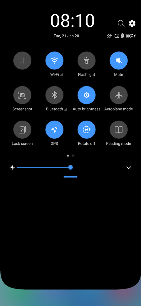 One UI gelap screenshot