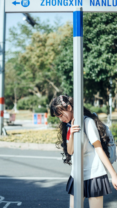 可爱的水手服少女 screenshot