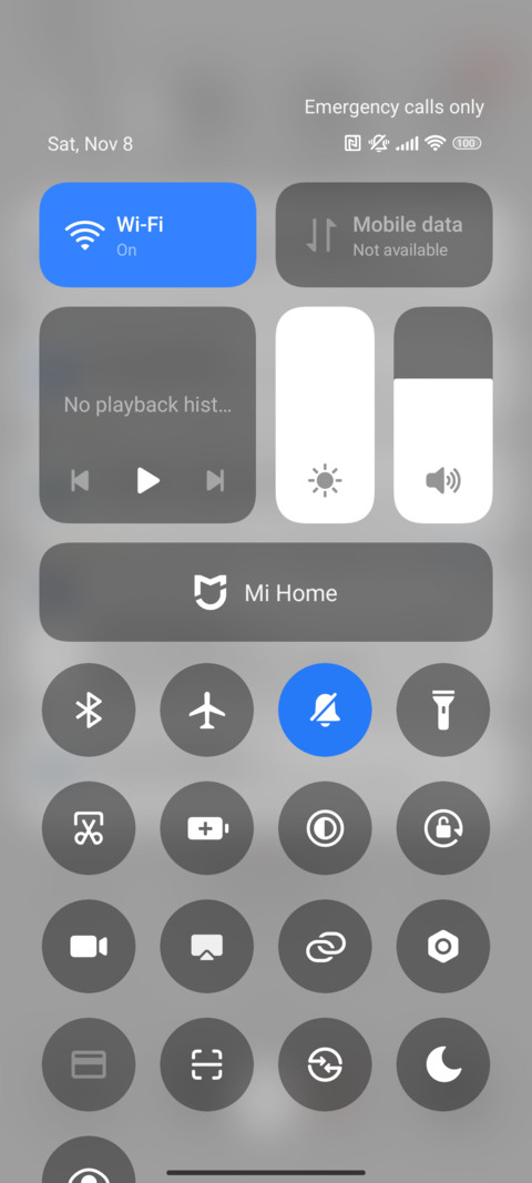Gray Dot Girl screenshot