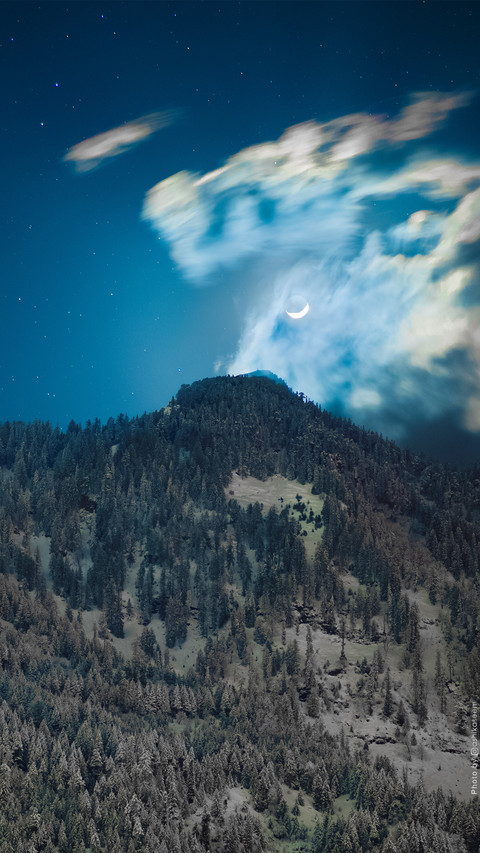 Moving Clouds from Himachal, India screenshot