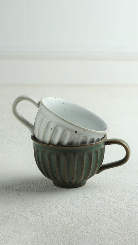 Pottery cups on white background screenshot
