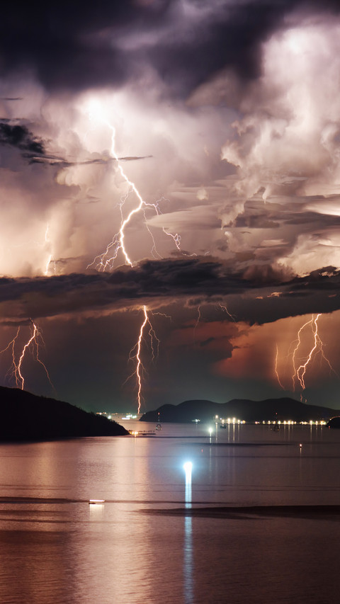 The terrible power of natural weather 01 screenshot