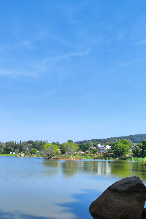 Lake view.jpg screenshot