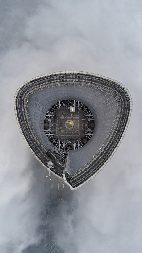Cloud buildings with stars in hand 69 screenshot