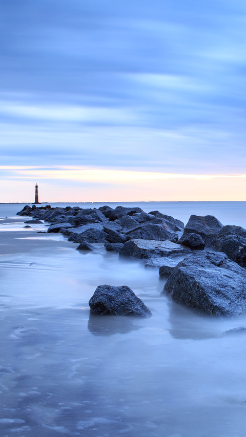 Rocky coastal landscape of north end of Folly Beach screenshot