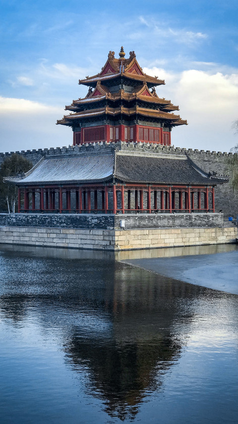 The Architectural Wisdom of the Palace Museum Corner Tower 7 screenshot