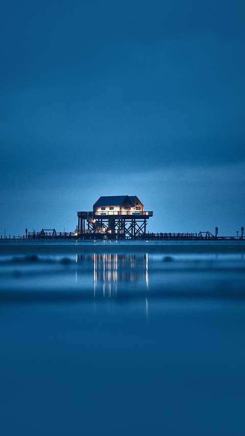 Stilt house at sankt peter-ording germany at night screenshot