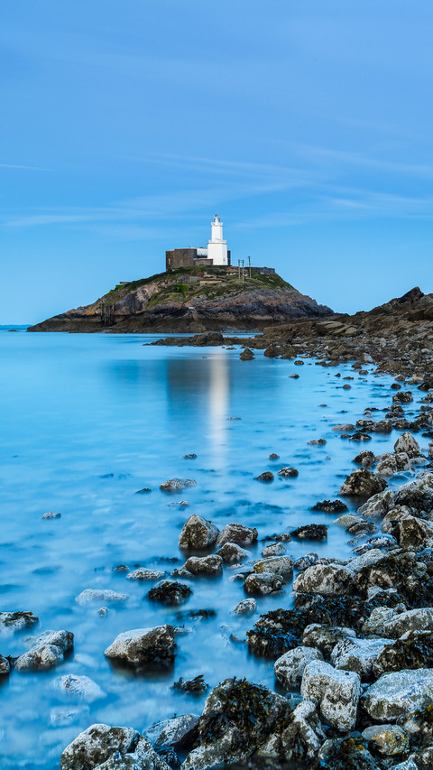 Swansea bay lighthouse screenshot