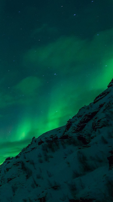 Auroral green screenshot