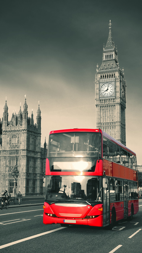 Foggy capital London screenshot