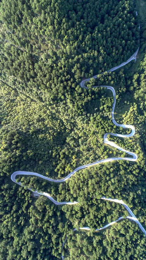 俯瞰盘山公路 screenshot