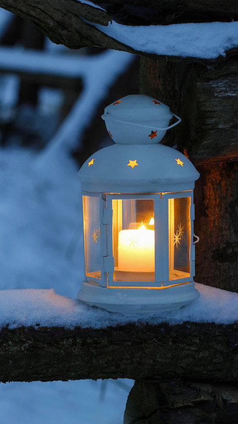 Nighttime candlelight screenshot