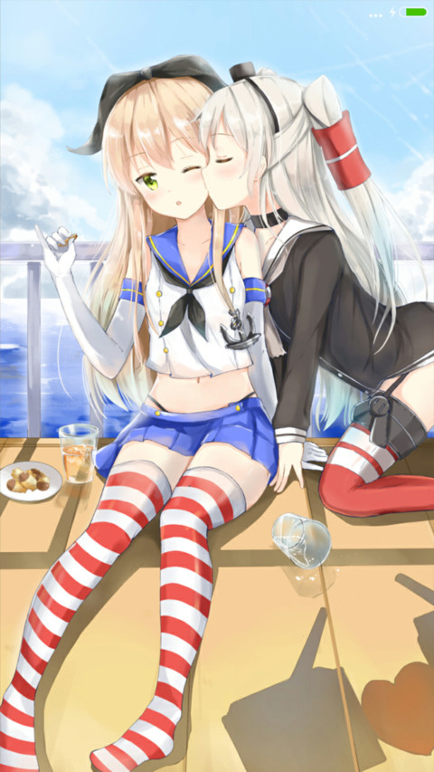 二次元萝莉③【飘花落雨流星坠+重力特效+自由桌面】 screenshot