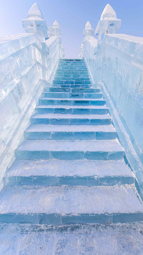 Extremely cold ice sculpture screenshot