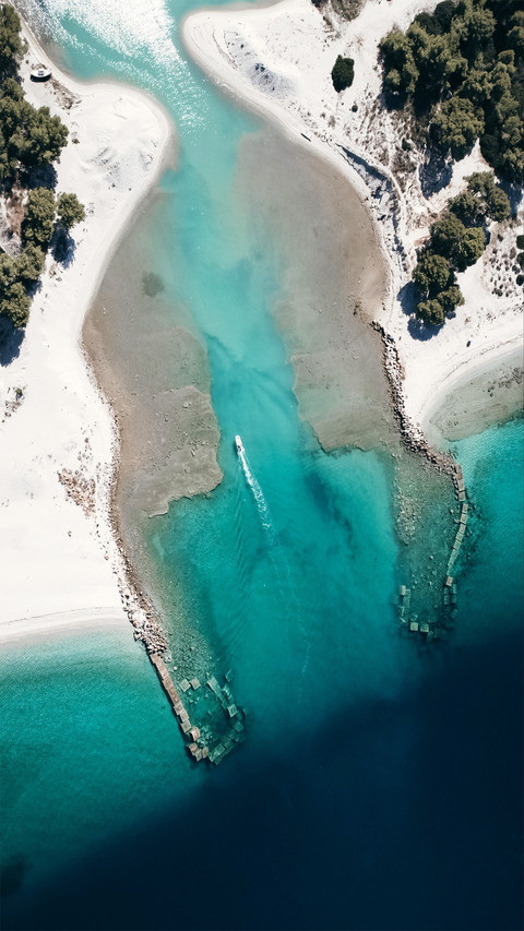 The sea view of greece screenshot