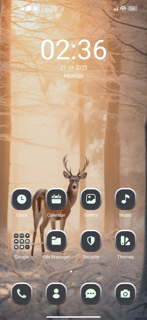 Deer in Woods screenshot