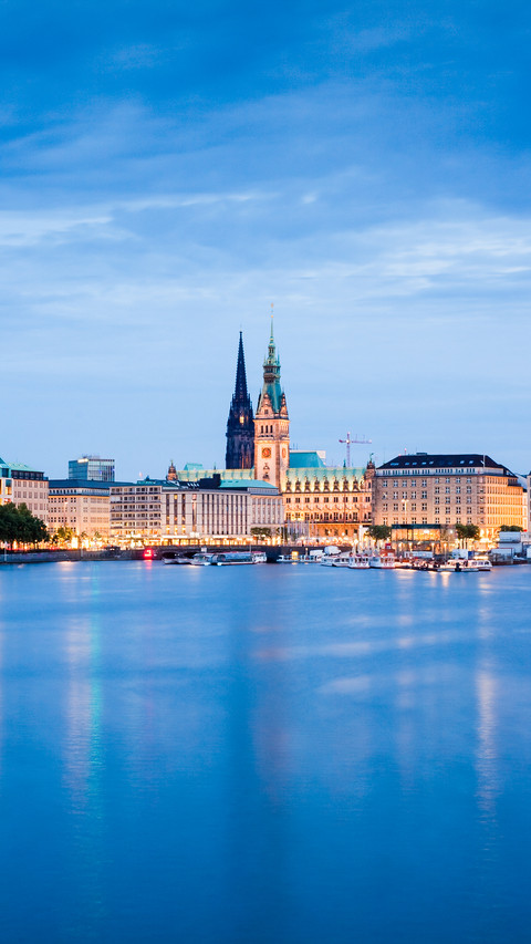 The charm of germanys second city screenshot
