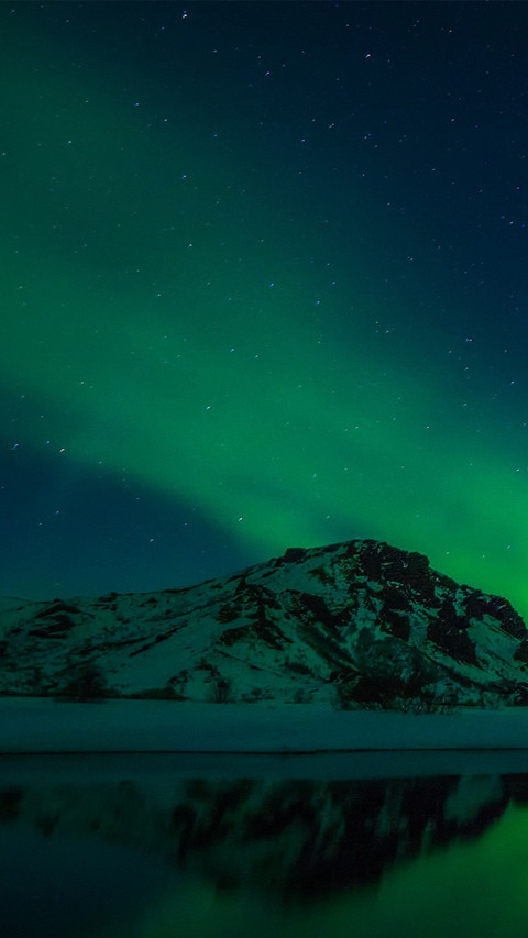 Auroral green screenshot