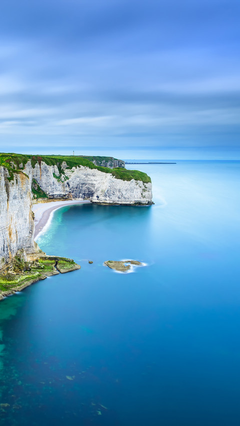 Sky and sea screenshot