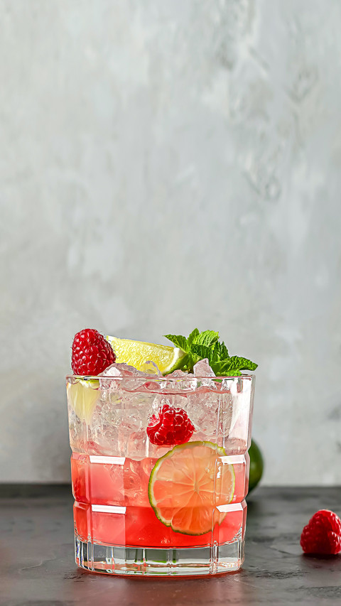 Raspberry Lime Vodka Cocktail with mint and ice screenshot
