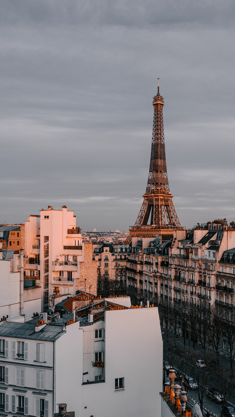 The Eiffel Tower, Paris, France screenshot