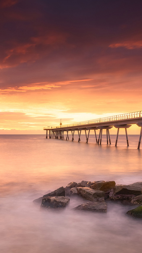 Beautiful reddish sunrise in the famous pont del petroli screenshot