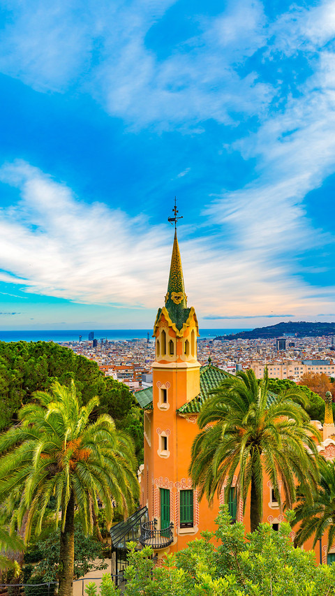 Barcelonas art and natural journey screenshot