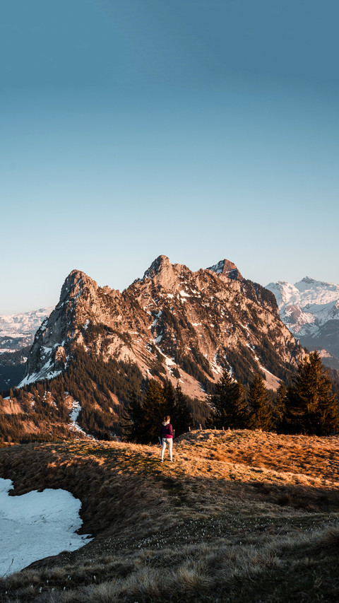 Land of Mountains screenshot